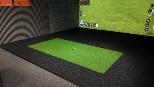 18mm Ultra Black Turf, sitting on Shocktech Underlay, paired with a Pro Perfection Hitting Mat.